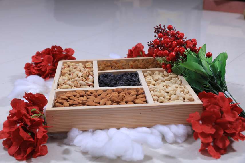 Premium Pinewood Dry Fruit Gift Tray